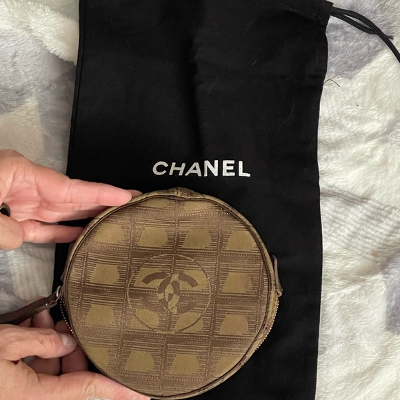 CHANEL Handbags - CHANEL Travel Ligne Wristlet
